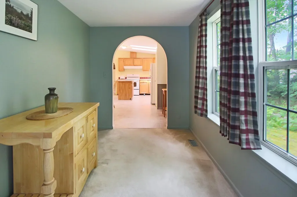 107 Ledgewood Drive Hampstead NH 03841