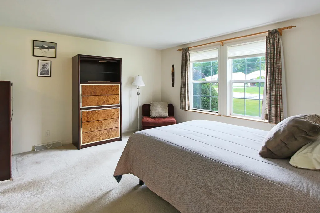107 Ledgewood Drive Hampstead NH 03841