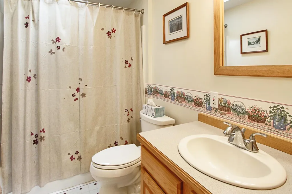 107 Ledgewood Drive Hampstead NH 03841