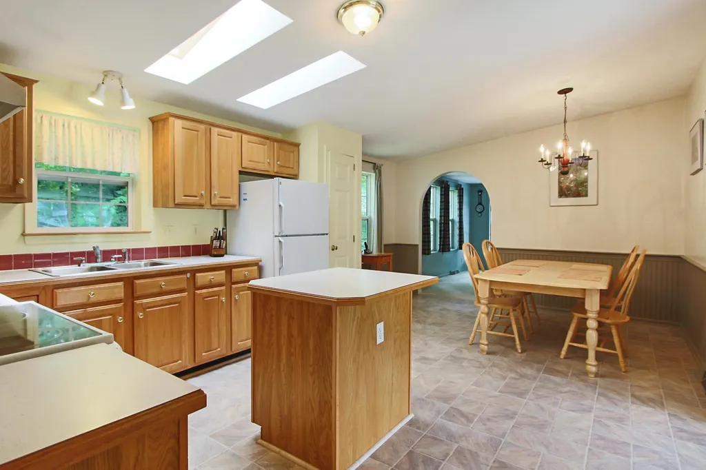 107 Ledgewood Drive Hampstead NH 03841