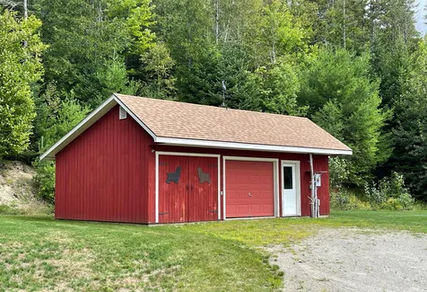 213 Tree Top Lane Lyndon VT 05851