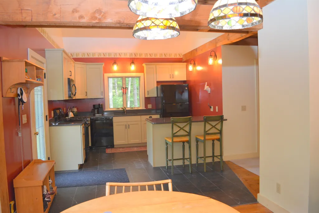 3 Bonnie Brae Grantham NH 03753