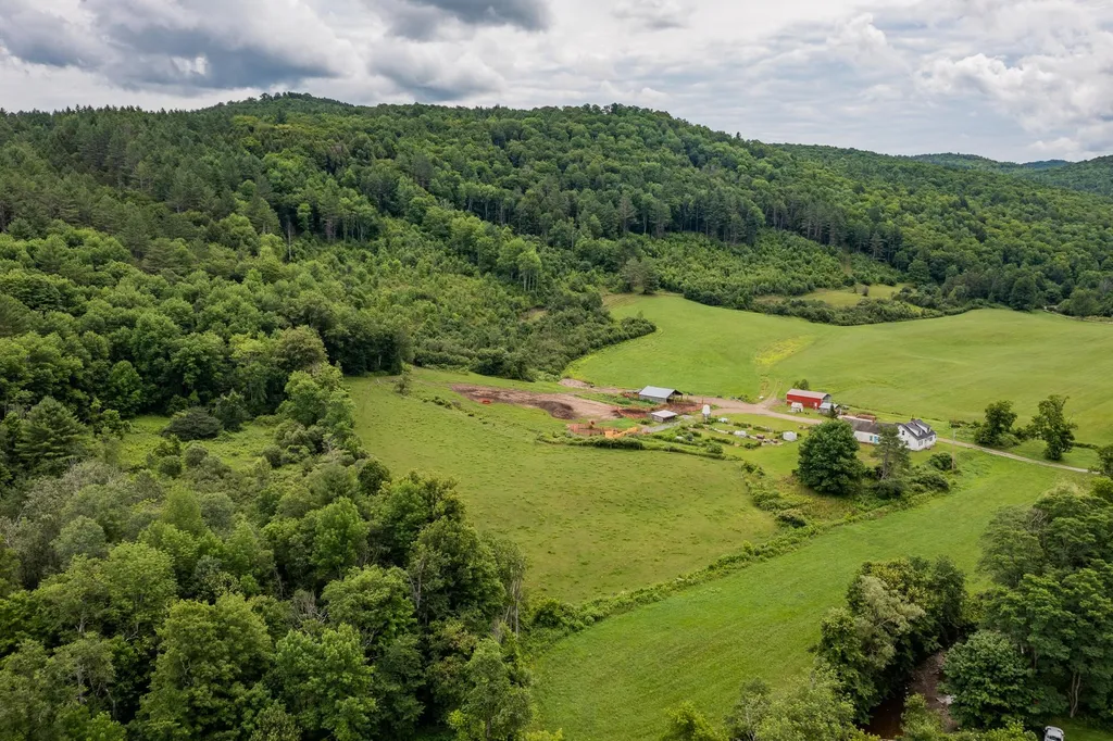 10024 Vt Route 12 Barnard VT 05031