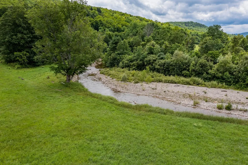 10024 Vt Route 12 Barnard VT 05031