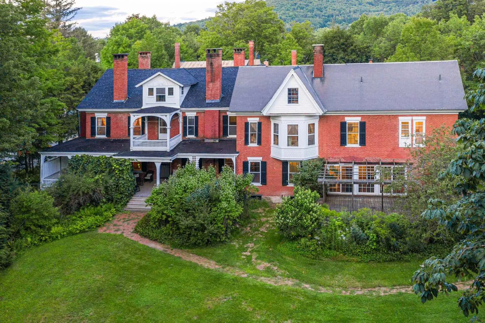 4 Bond Street Woodstock VT 05091