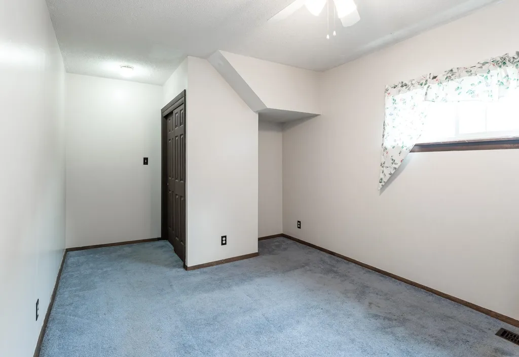 4 Bruce Street Nashua NH 03064