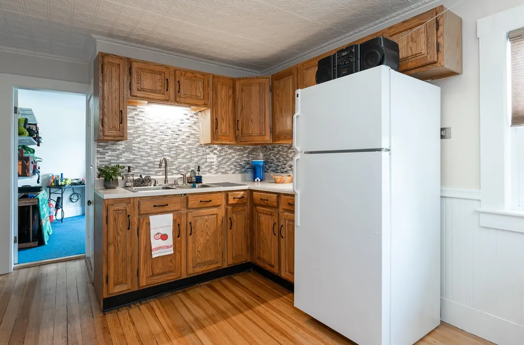 4 Bruce Street Nashua NH 03064