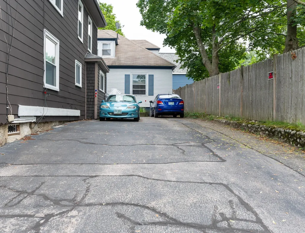 4 Bruce Street Nashua NH 03064