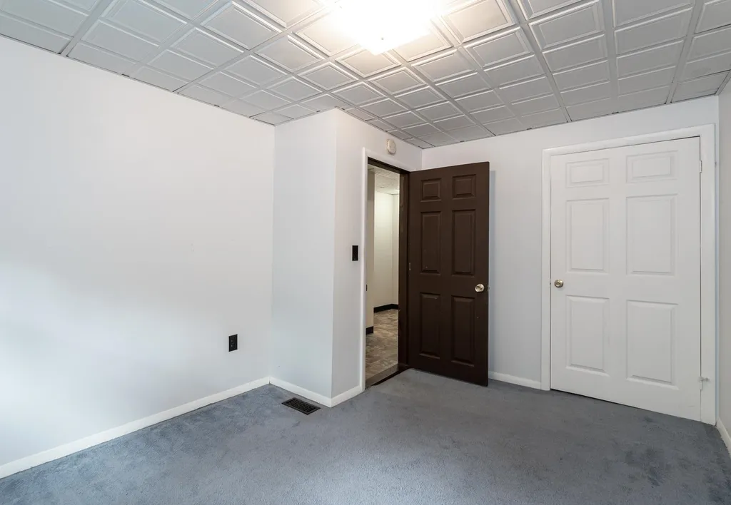 4 Bruce Street Nashua NH 03064
