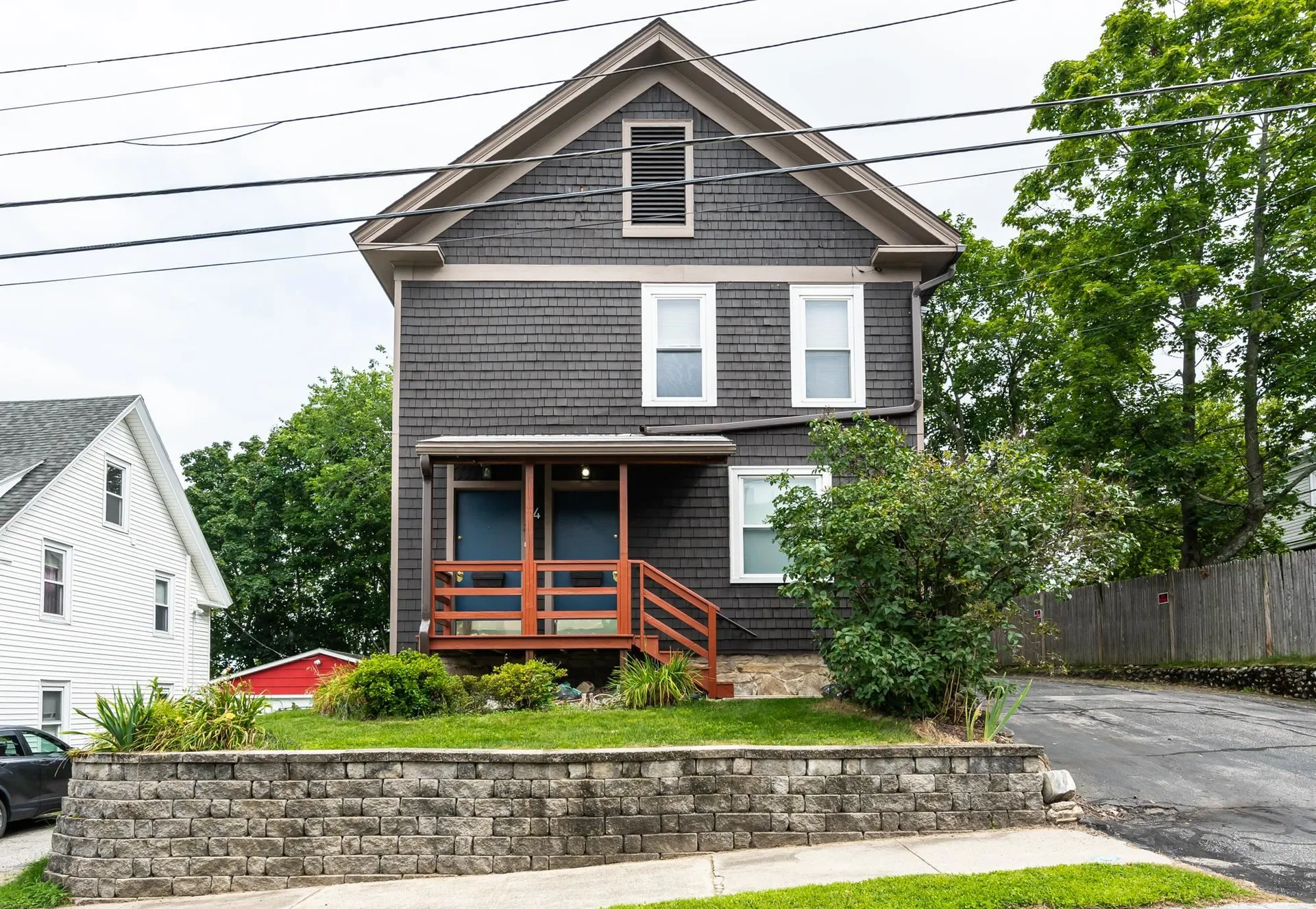 4 Bruce Street Nashua NH 03064