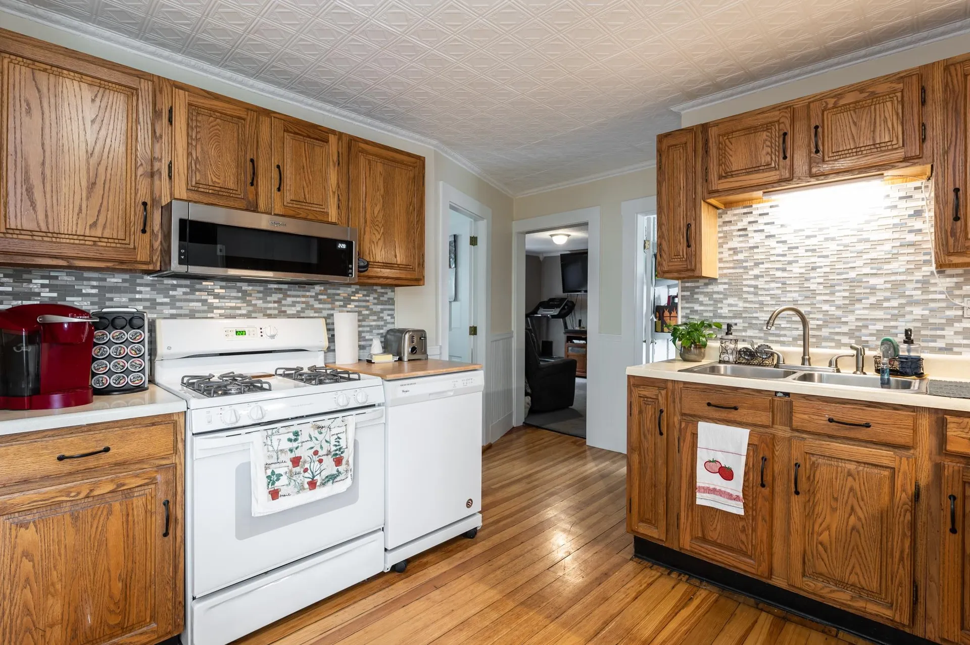 4 Bruce Street Nashua NH 03064