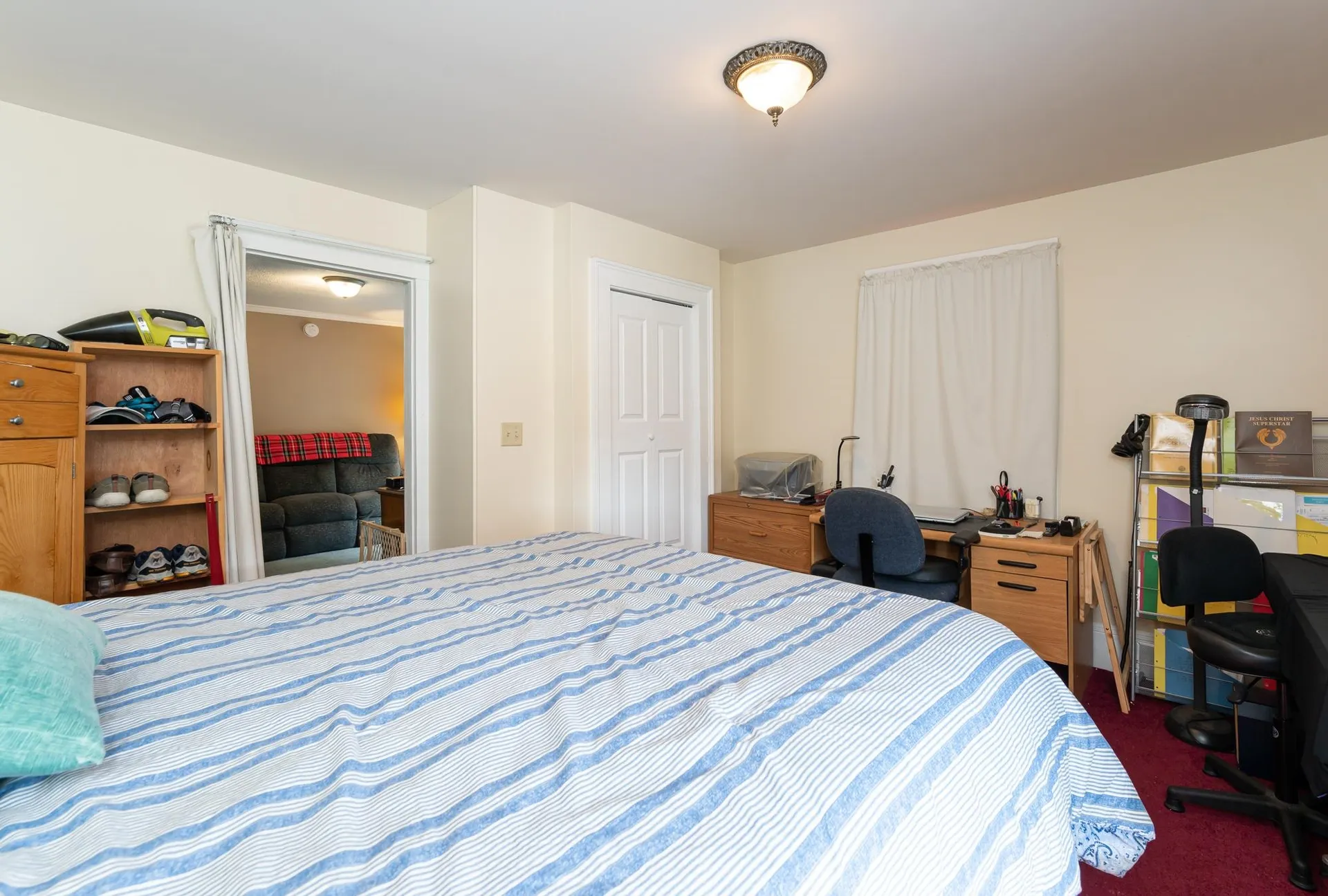 4 Bruce Street Nashua NH 03064