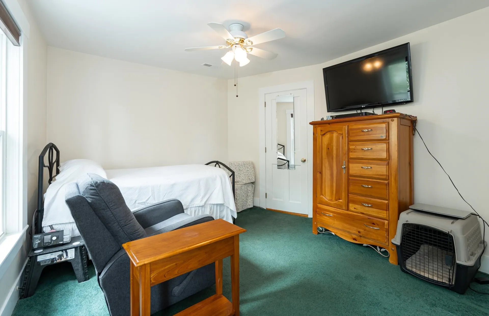 4 Bruce Street Nashua NH 03064