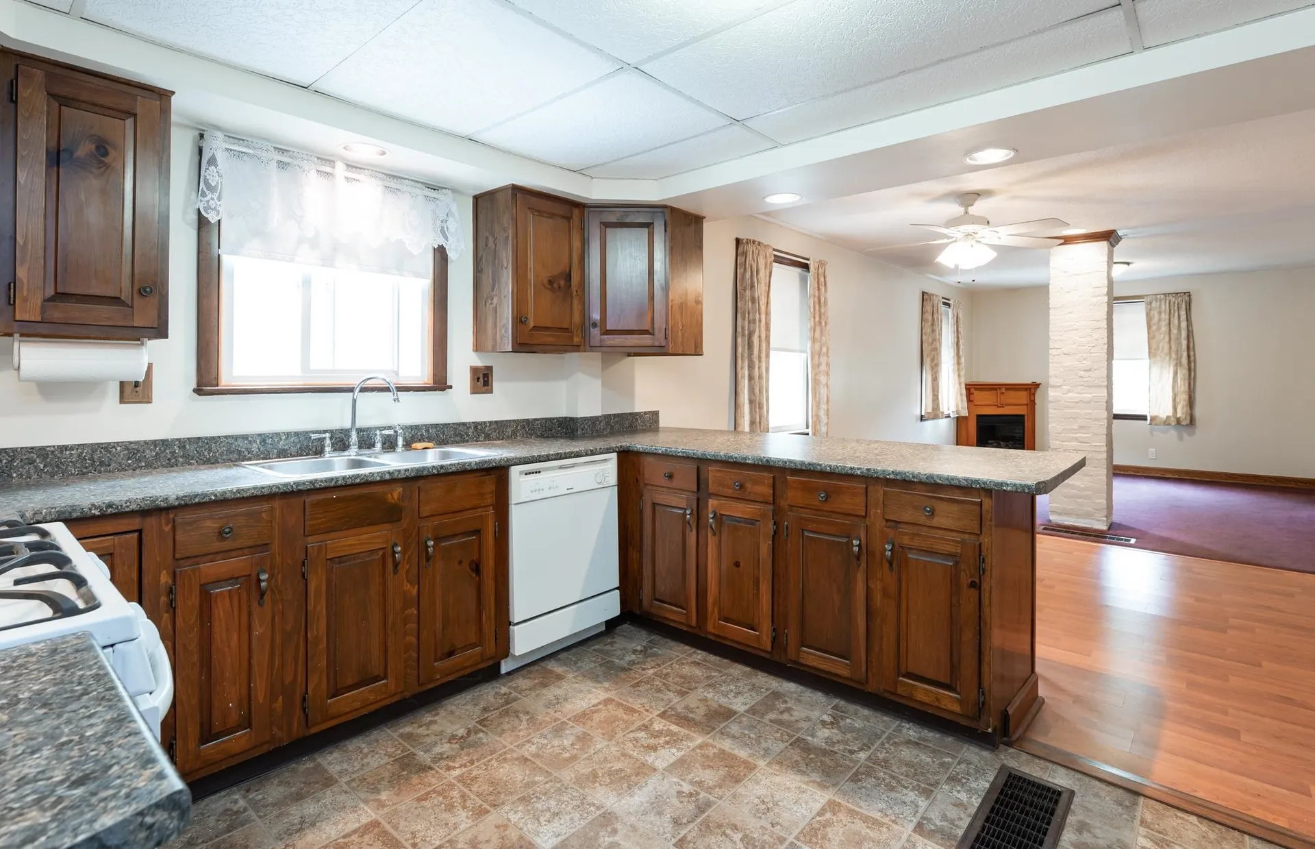 4 Bruce Street Nashua NH 03064
