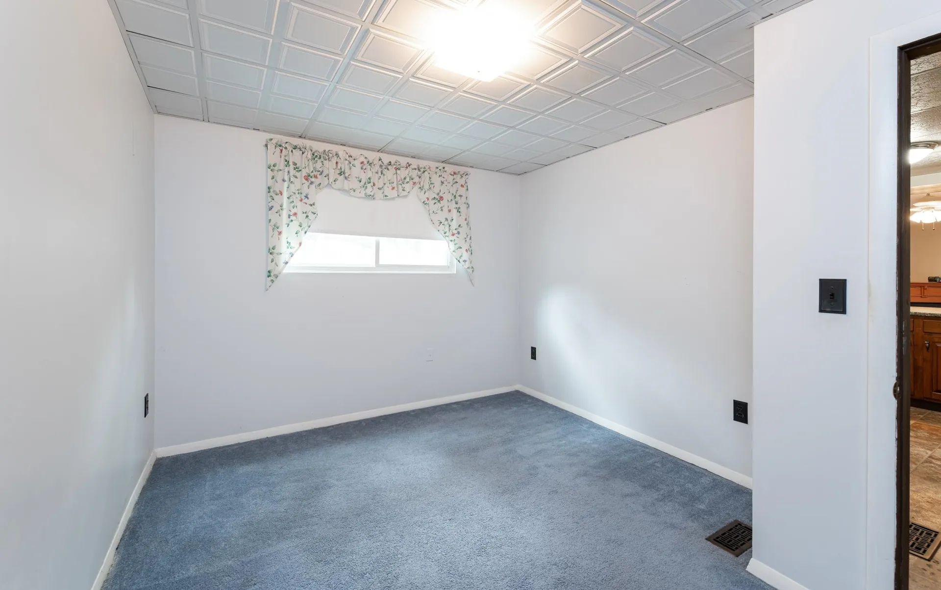 4 Bruce Street Nashua NH 03064
