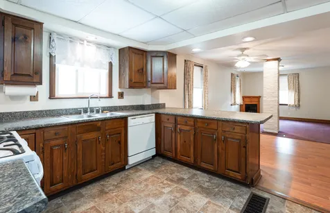 4 Bruce Street Nashua NH 03064