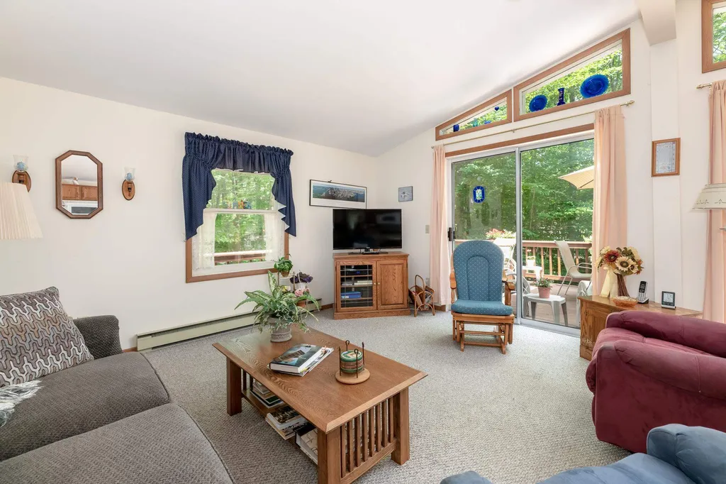 86 Heatherwood Drive Moultonborough NH 03254