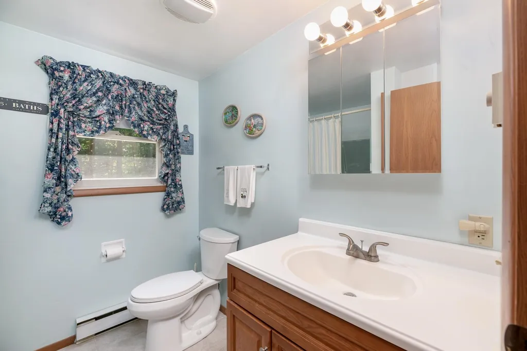 86 Heatherwood Drive Moultonborough NH 03254