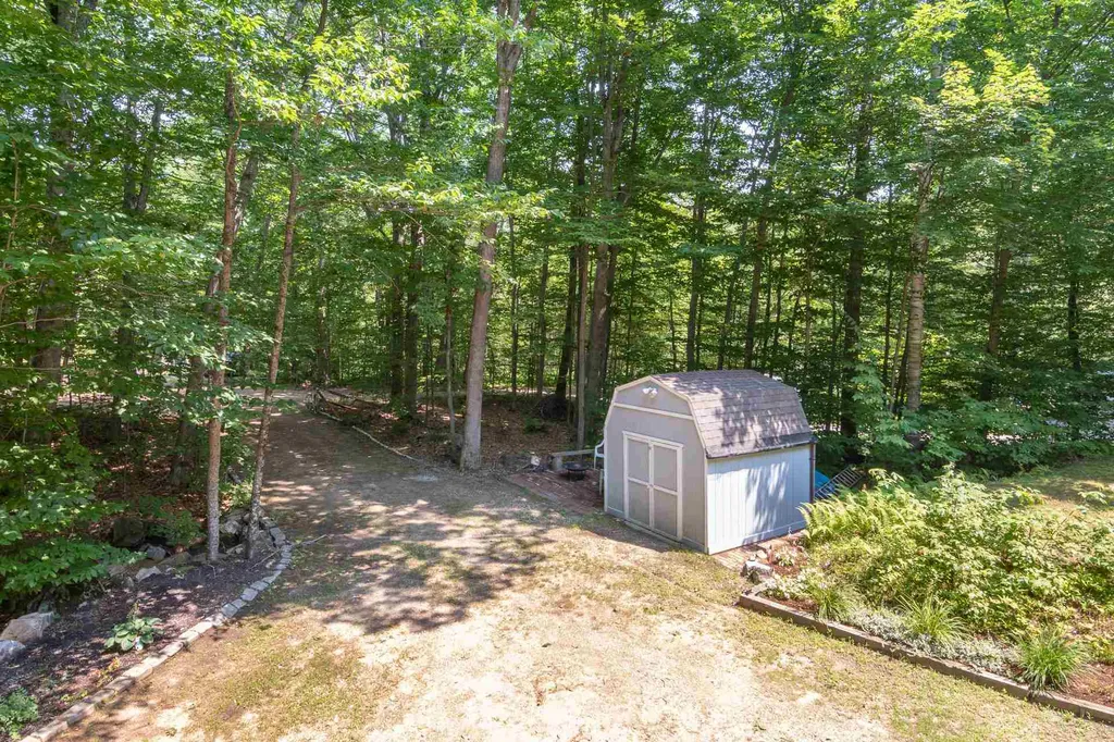 86 Heatherwood Drive Moultonborough NH 03254