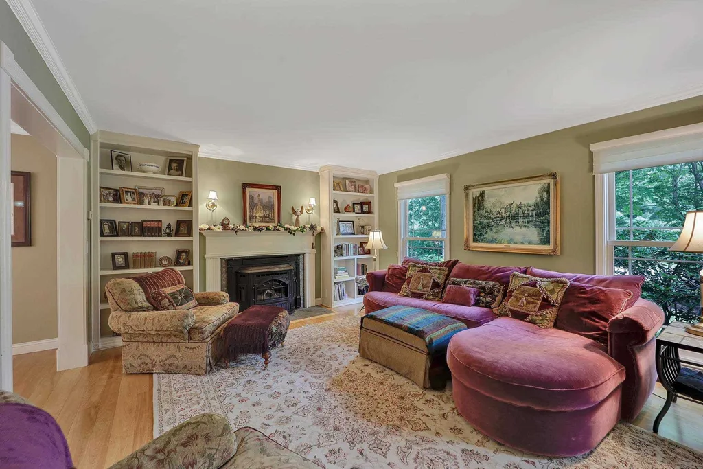 99 Mcmullen Lane Williston VT 05495