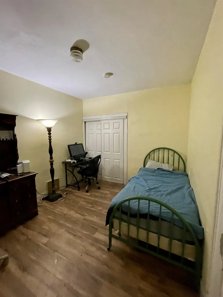 8 Fairview Avenue Windsor VT 05089