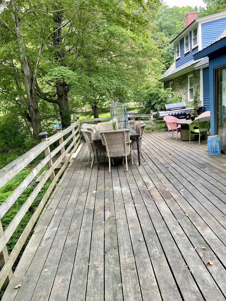 8 Fairview Avenue Windsor VT 05089