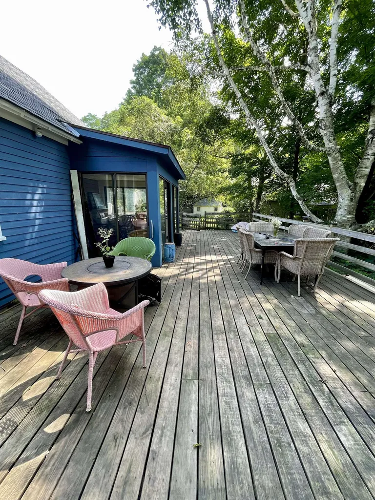 8 Fairview Avenue Windsor VT 05089