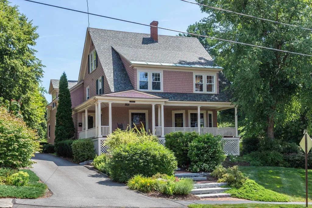 1093 Union Street Manchester NH 03104