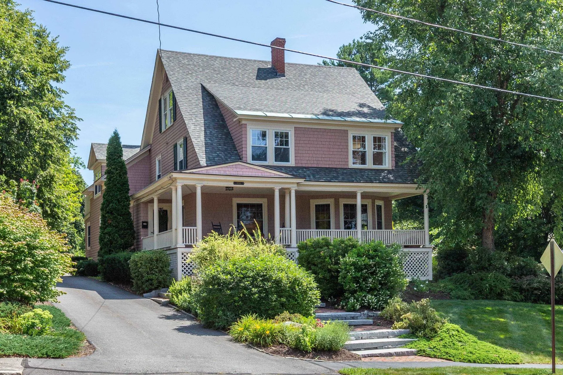 1093 Union Street Manchester NH 03104