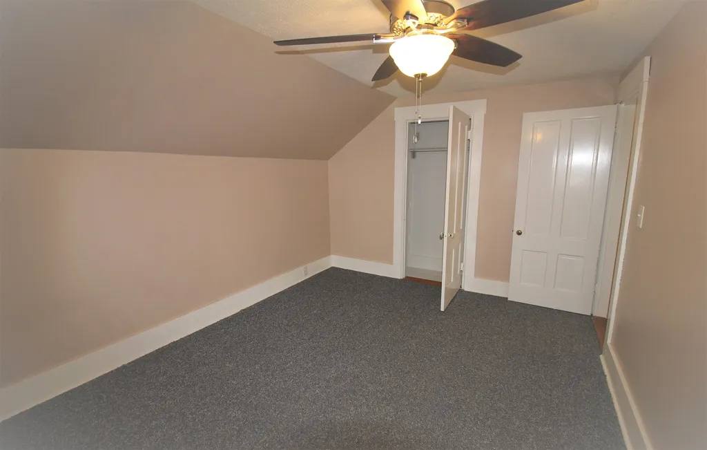 8 Weare Street Rochester NH 03868