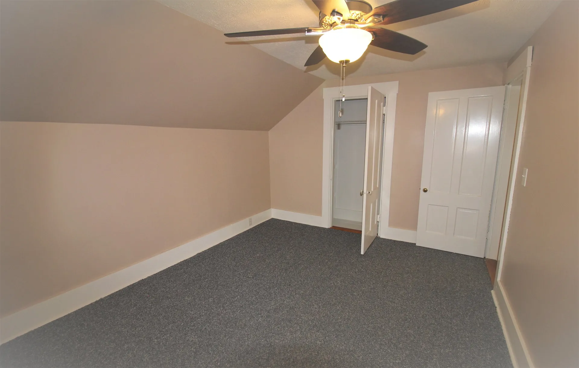 8 Weare Street Rochester NH 03868