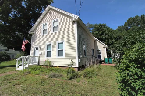 8 Weare Street Rochester NH 03868
