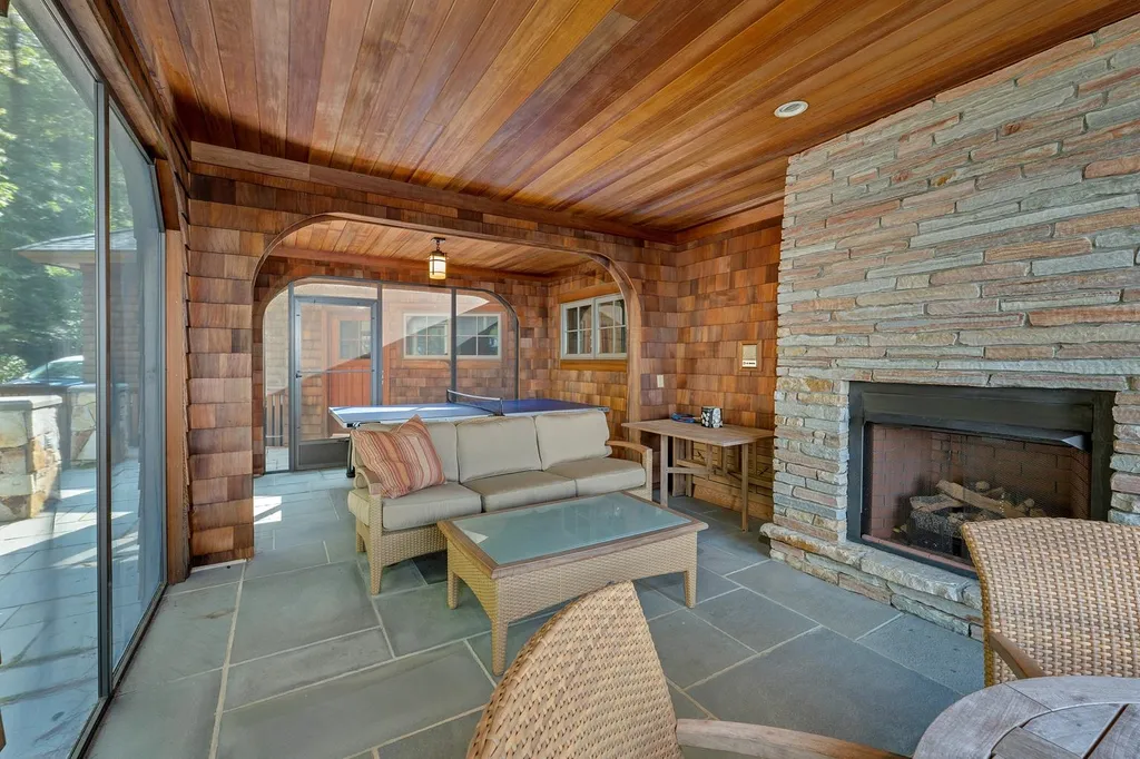 14 Broadview Terrace Gilford NH 03249