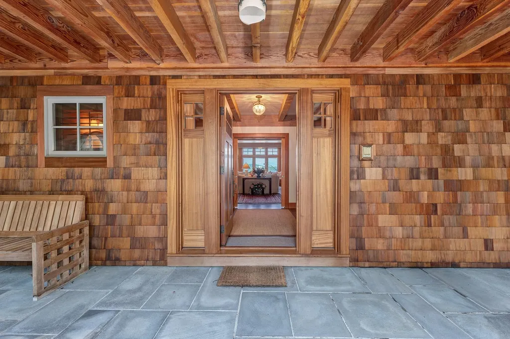 14 Broadview Terrace Gilford NH 03249
