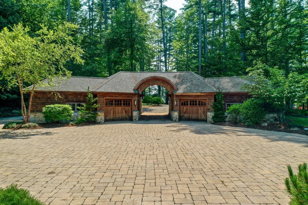 14 Broadview Terrace Gilford NH 03249