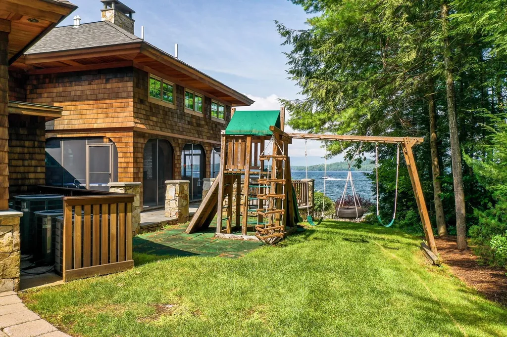 14 Broadview Terrace Gilford NH 03249