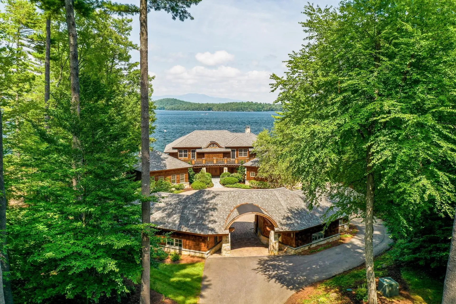 14 Broadview Terrace Gilford NH 03249