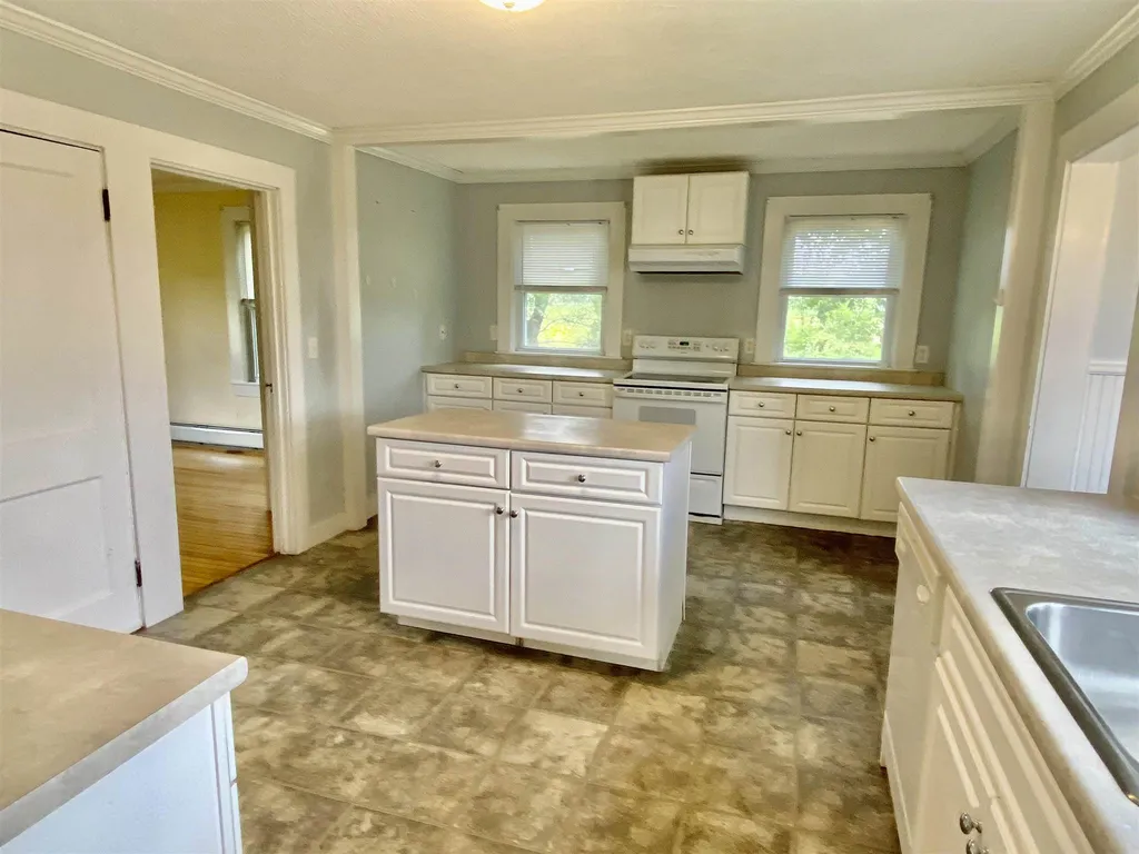 365 Elm Street Milford NH 03055