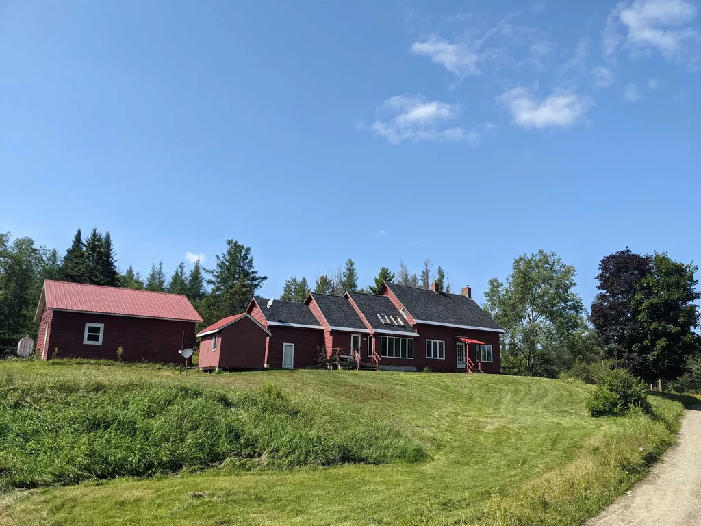 541 North Road Lancaster NH 03584