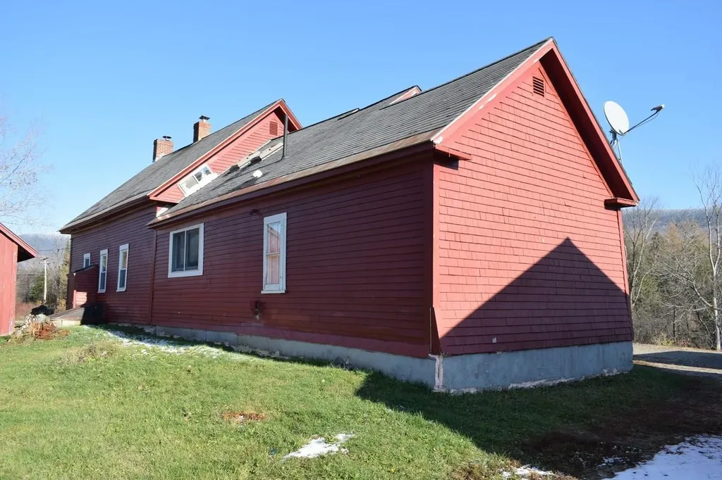 541 North Road Lancaster NH 03584
