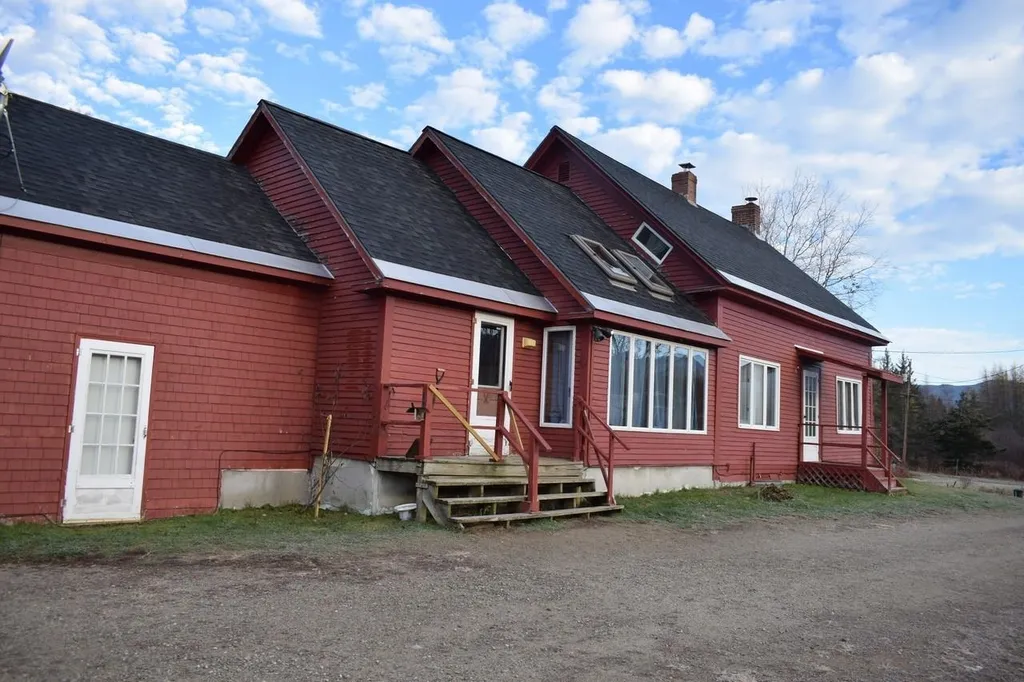 541 North Road Lancaster NH 03584