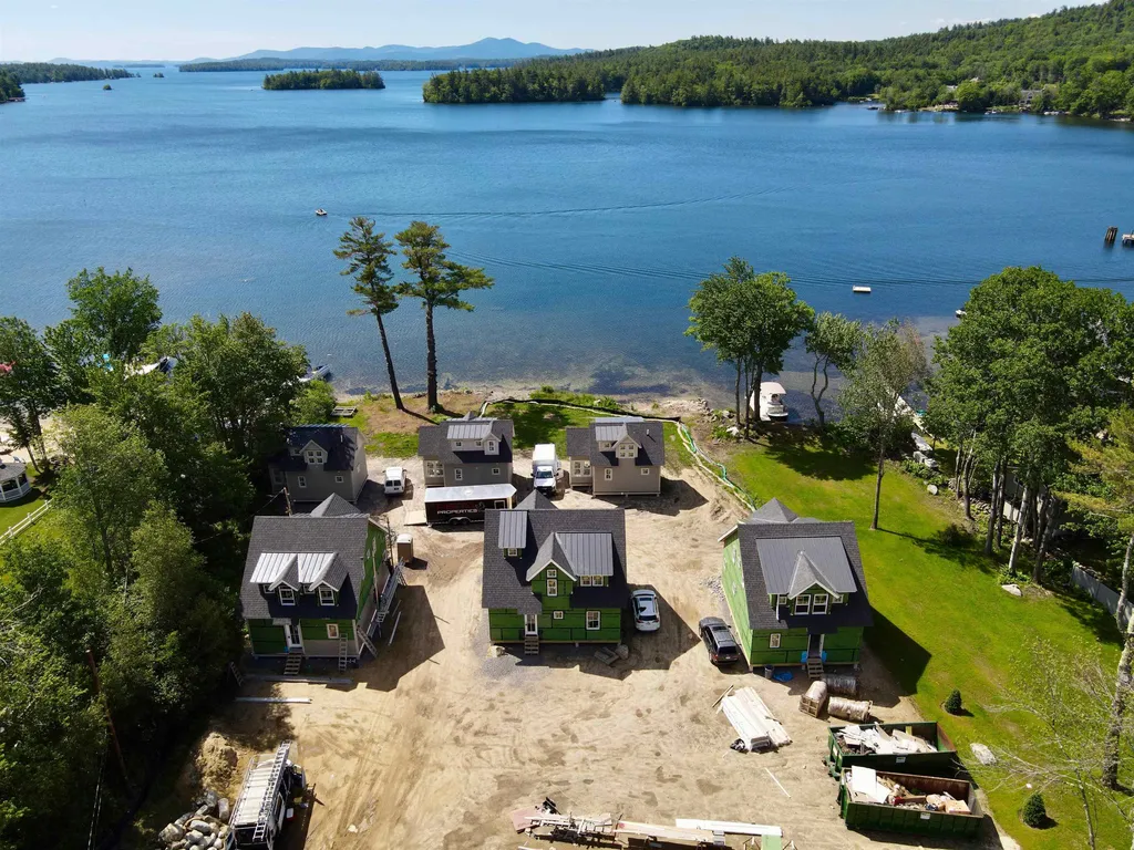 14 Lake Shore Drive Moultonborough NH 03254