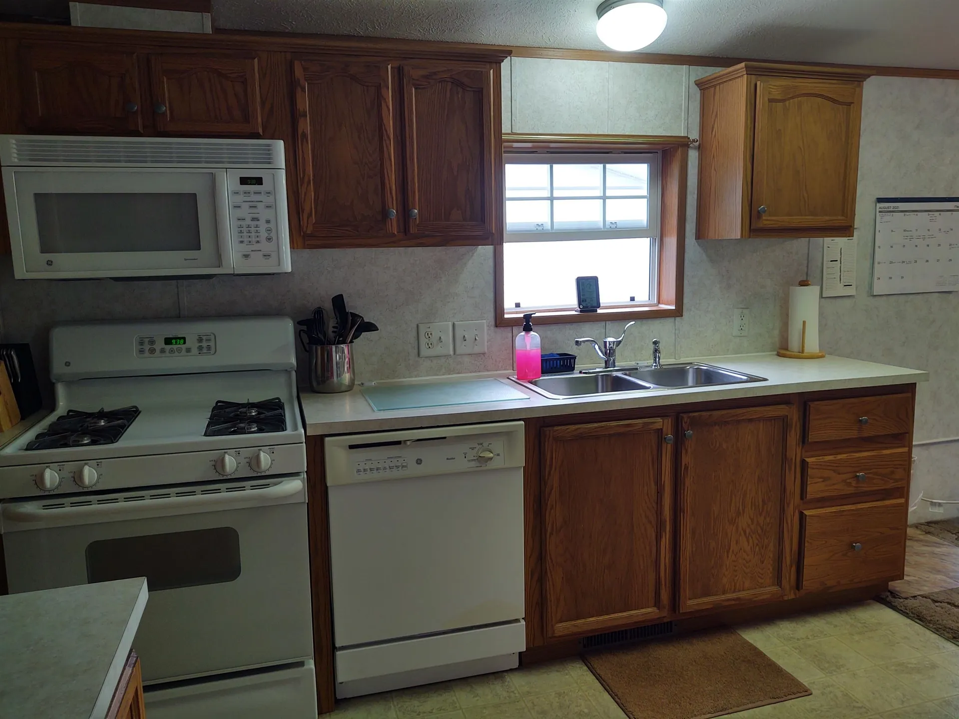 9 Parkwood Drive Allenstown NH 03275-2247
