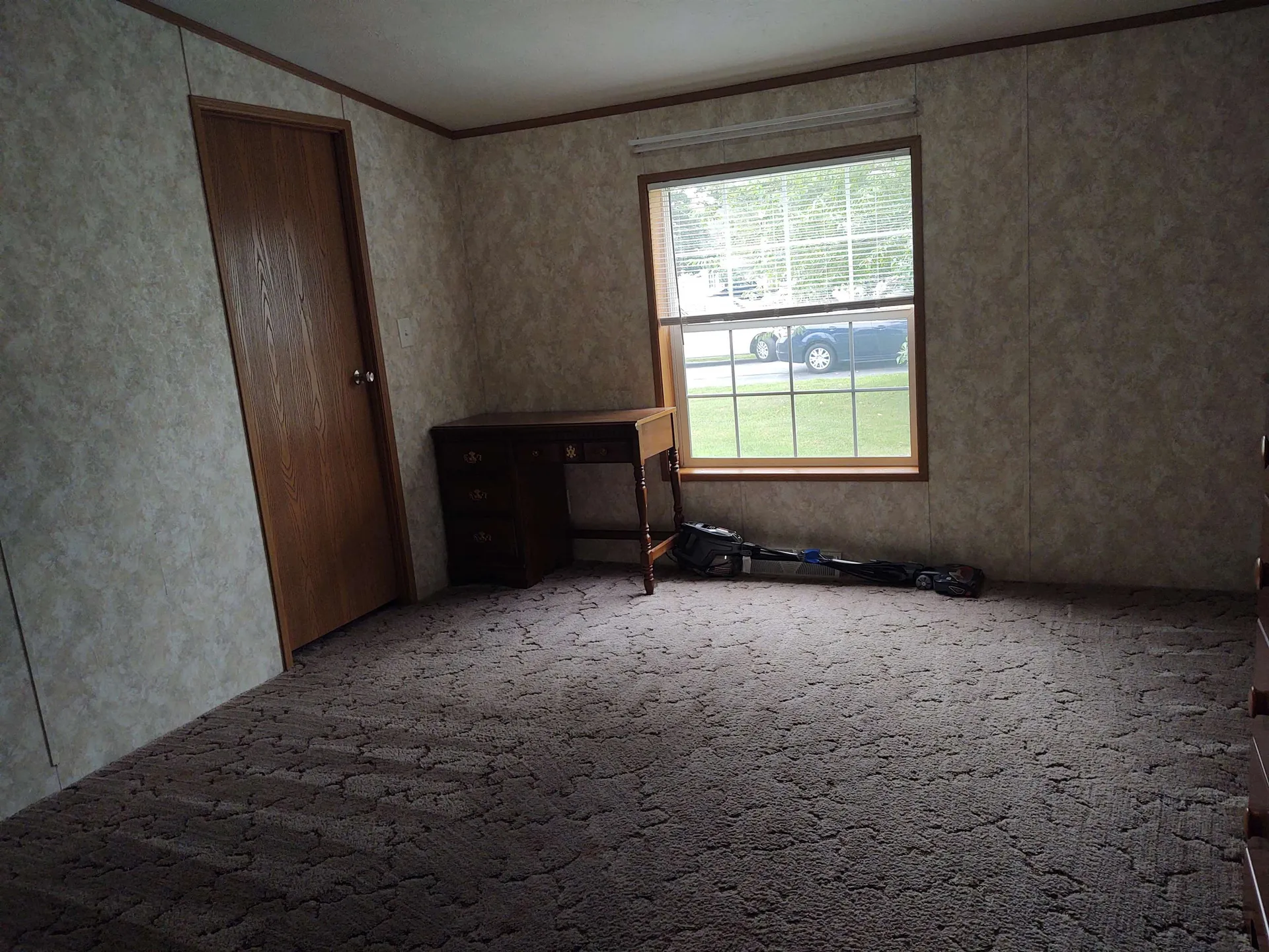 9 Parkwood Drive Allenstown NH 03275-2247