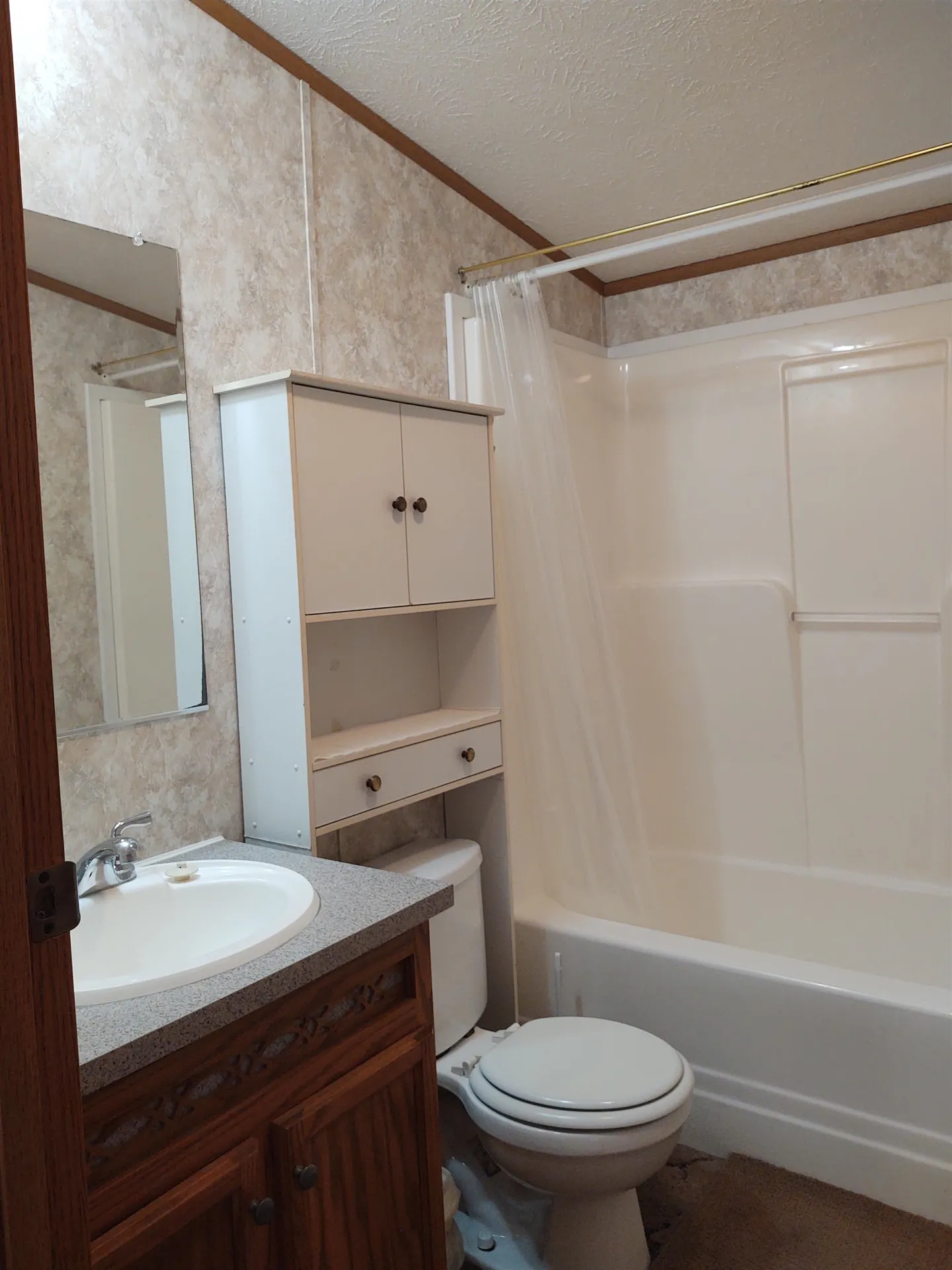 9 Parkwood Drive Allenstown NH 03275-2247
