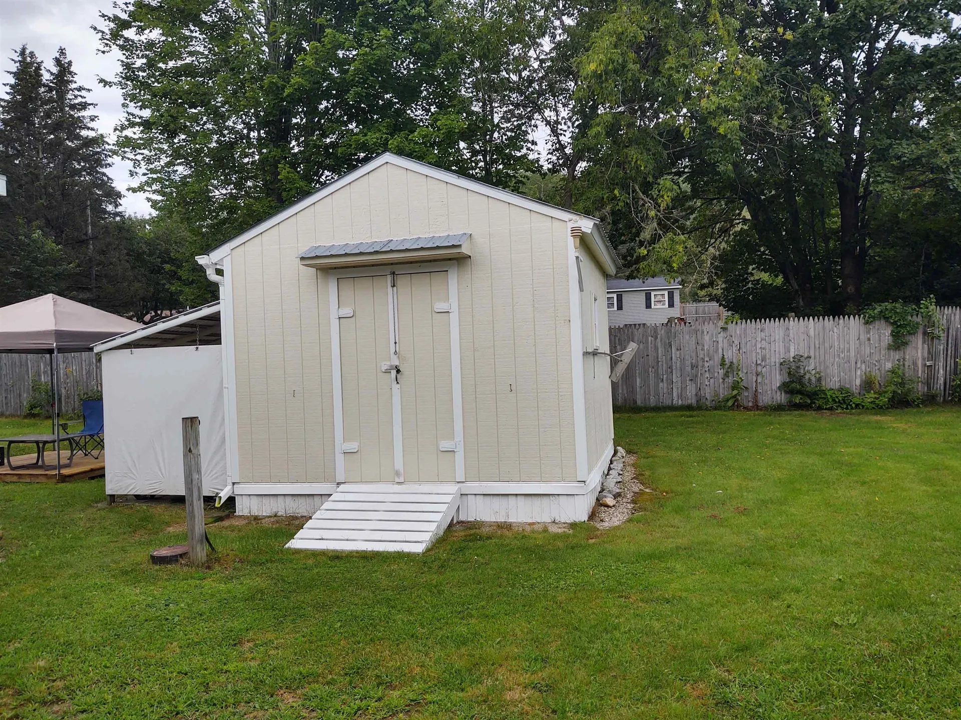 9 Parkwood Drive Allenstown NH 03275-2247