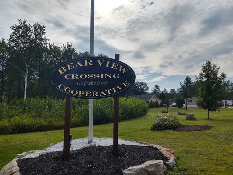 9 Parkwood Drive Allenstown NH 03275-2247