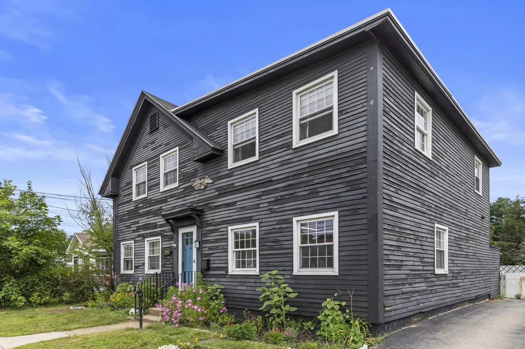 225 N Main Street Rochester NH 03867