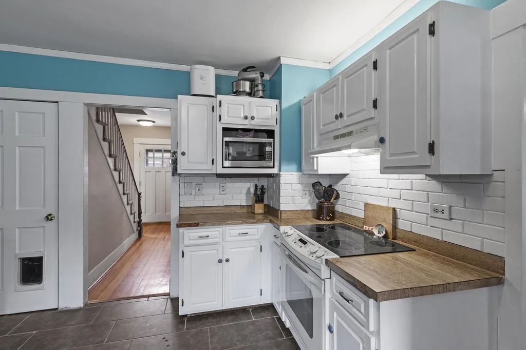225 N Main Street Rochester NH 03867
