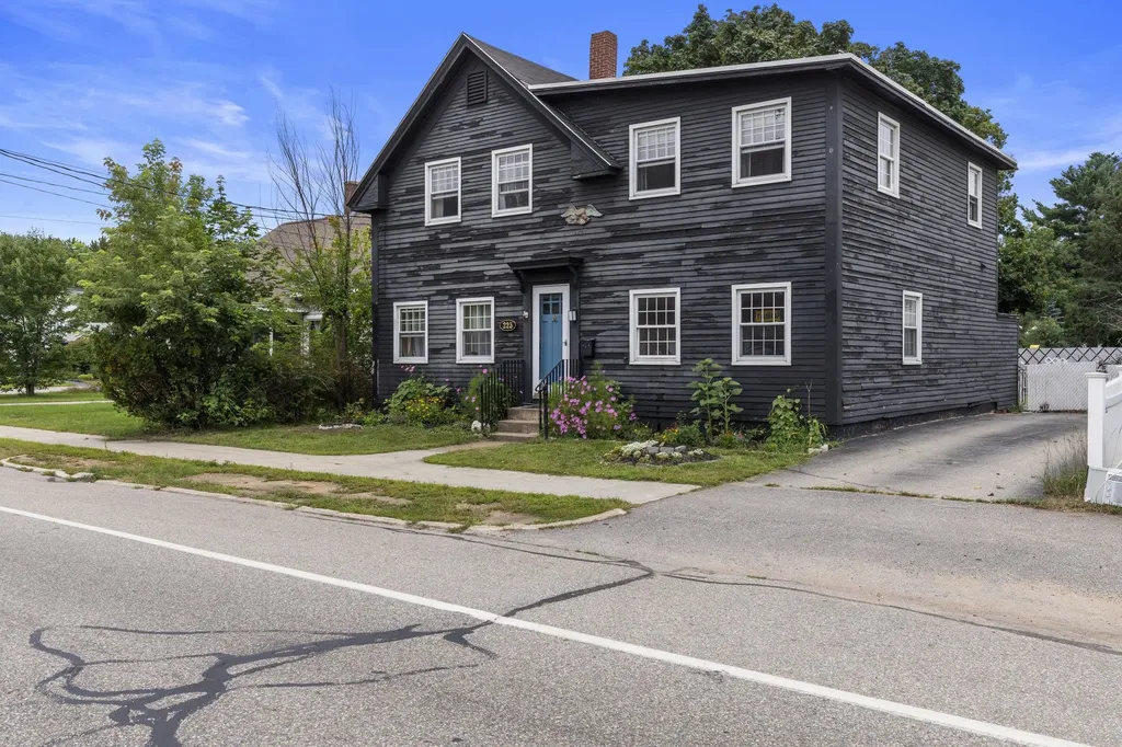 225 N Main Street Rochester NH 03867